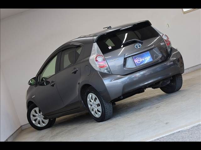 TOYOTA AQUA 2012 Image 31