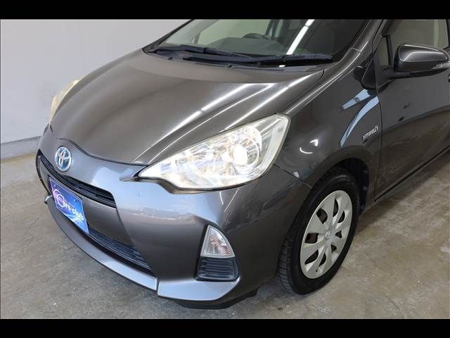 TOYOTA AQUA 2012 Image 31