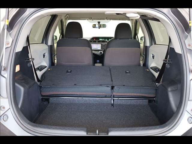 TOYOTA AQUA 2012 Image 31