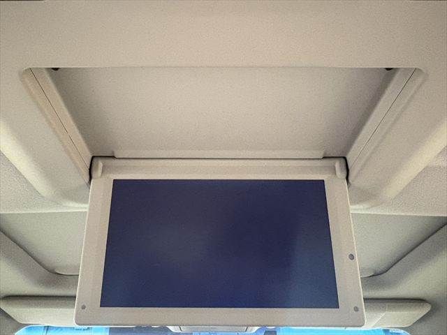 NISSAN ELGRAND 2014 Image 31