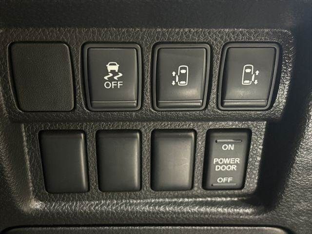 NISSAN ELGRAND 2014 Image 31