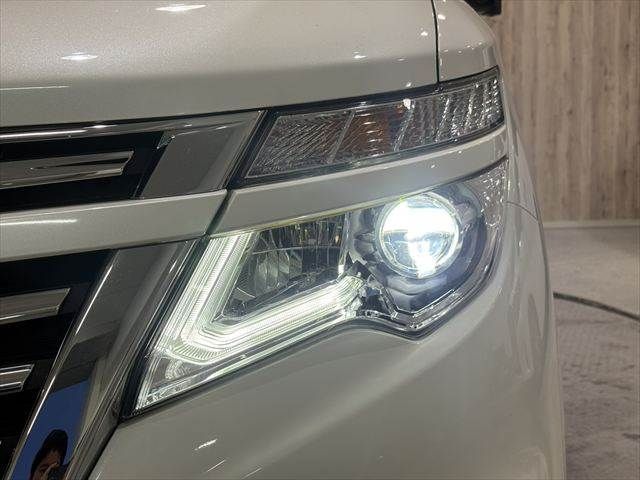 NISSAN ELGRAND 2014 Image 31