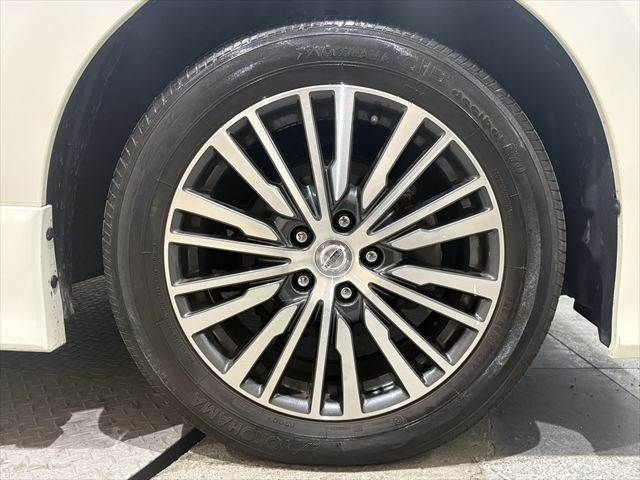 NISSAN ELGRAND 2014 Image 31