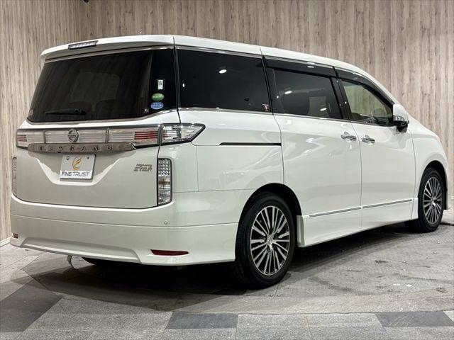NISSAN ELGRAND 2014 Image 31