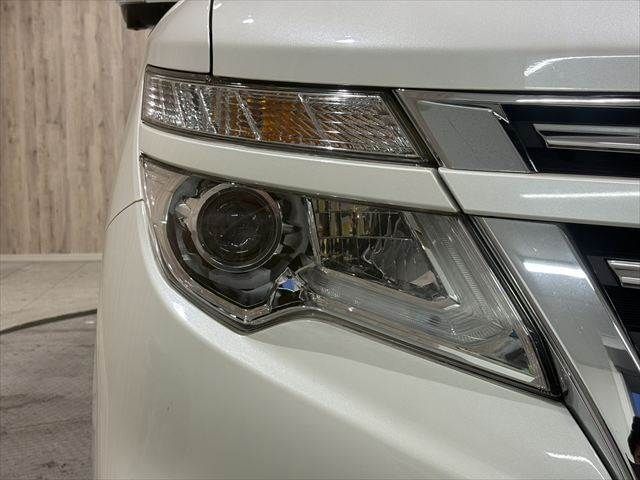 NISSAN ELGRAND 2014 Image 31
