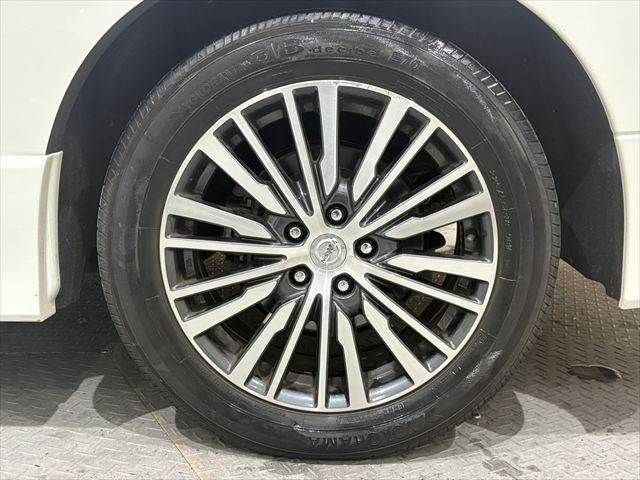 NISSAN ELGRAND 2014 Image 31