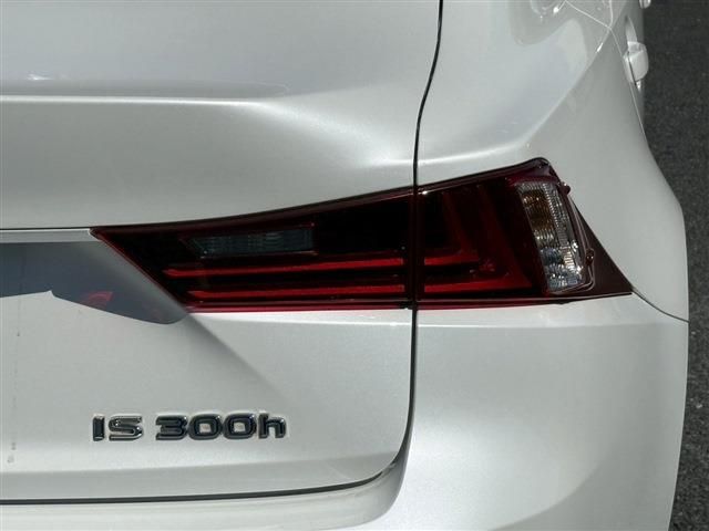 TOYOTA LEXUS IS300H 2013 Image 31