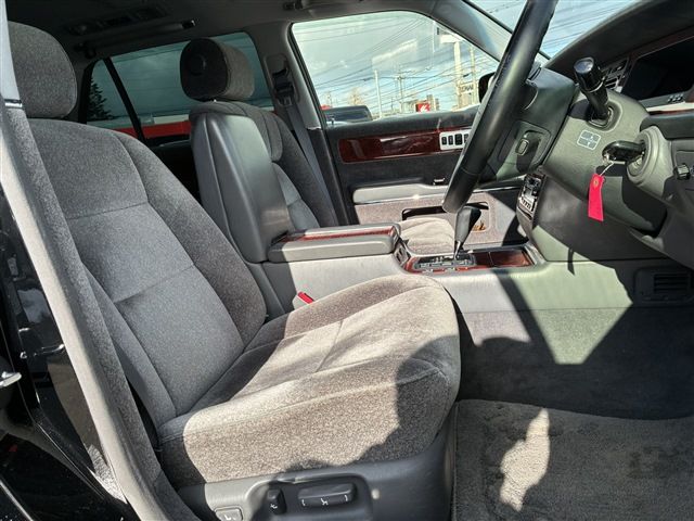 TOYOTA CENTURY 2015 Image 31