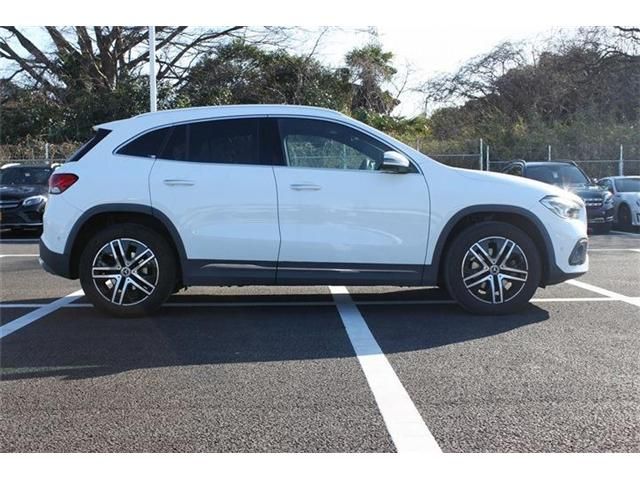 MERCEDES BENZ GLA CL 2021 Image 31