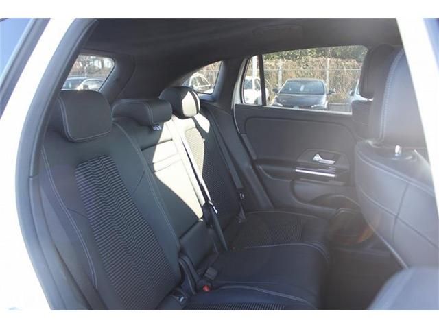 MERCEDES BENZ GLA CL 2021 Image 31