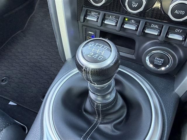 TOYOTA 86 2017 Image 31