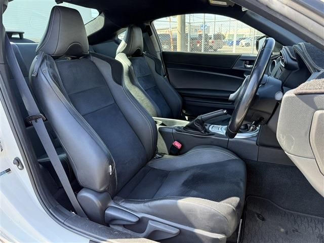 TOYOTA 86 2017 Image 31