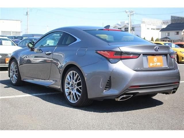 TOYOTA LEXUS RC300H 2019 Image 31