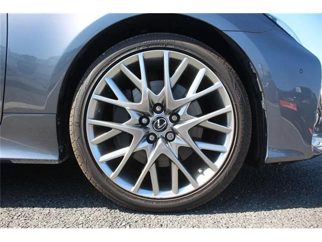 TOYOTA LEXUS RC300H 2019 Image 31