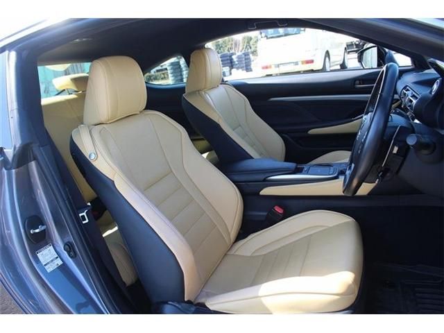 TOYOTA LEXUS RC300H 2019 Image 31