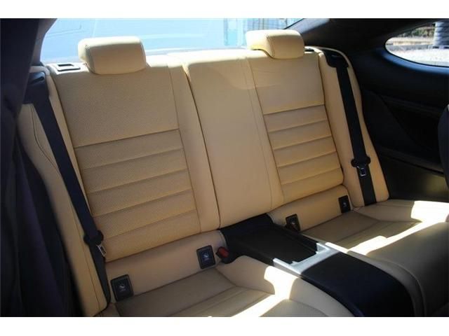 TOYOTA LEXUS RC300H 2019 Image 31