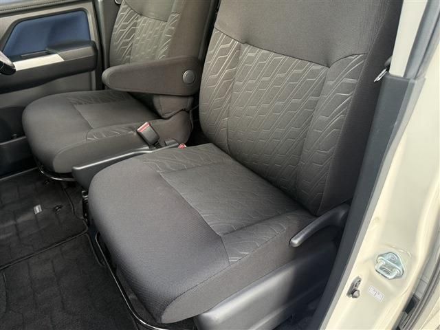 TOYOTA ROOMY 2019 Image 31