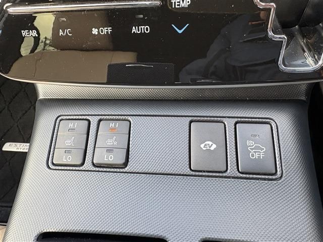 TOYOTA ESTIMA HYBRID 4WD 2017 Image 31