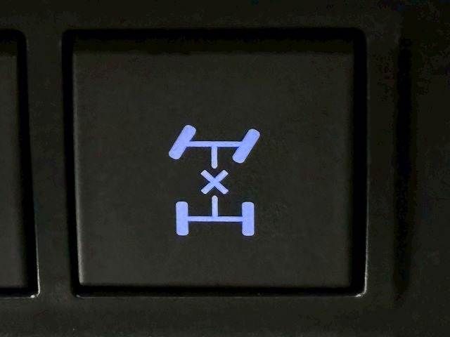 TOYOTA LANDCRUISER PRADO 2022 Image 31