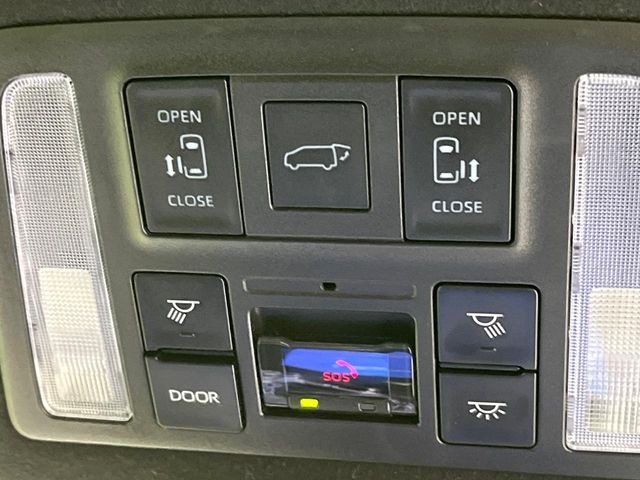 TOYOTA VOXY HYBRID 2025 Image 31