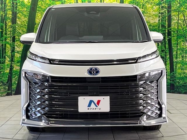 TOYOTA VOXY HYBRID 2025 Image 31