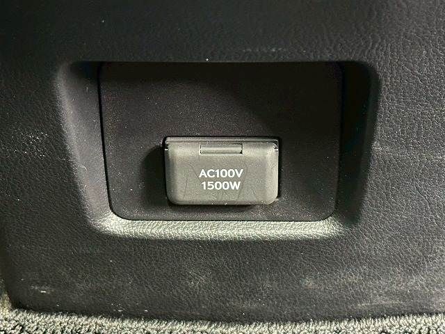 TOYOTA LEXUS RX500H 2023 Image 31