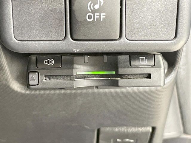 TOYOTA AQUA 2013 Image 31