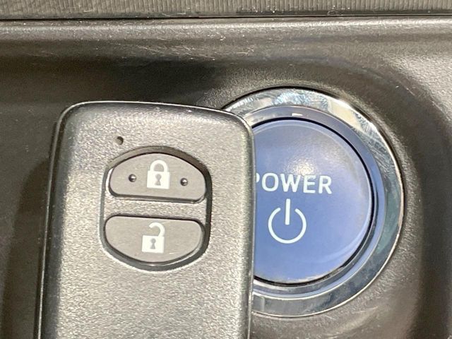 TOYOTA AQUA 2013 Image 31