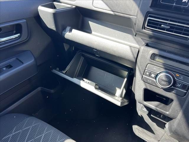 DAIHATSU ATRAI VAN 2023 Image 31