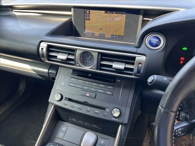 TOYOTA LEXUS IS300H 2014 Image 31