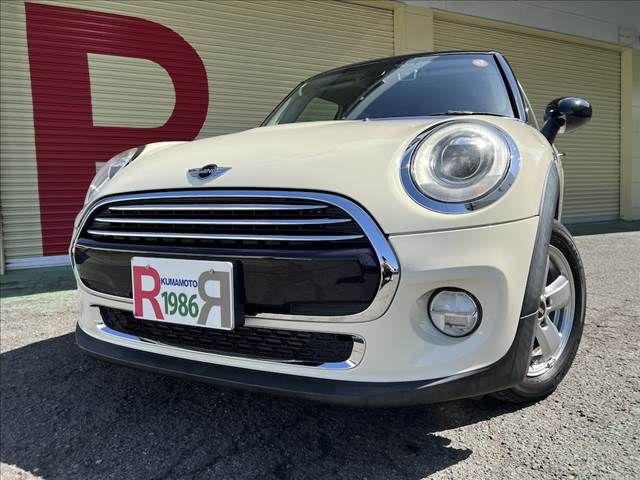 BMW MINI COOPER D 5D 2018 Image 31