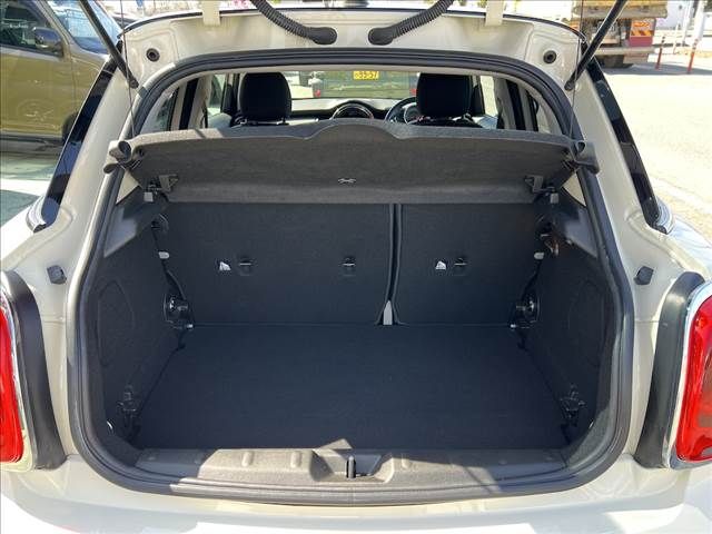 BMW MINI COOPER D 5D 2018 Image 31