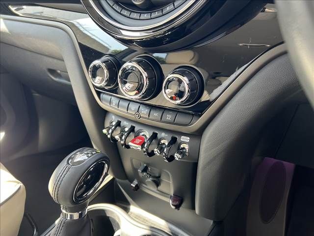 BMW MINI COOPER D CR 2020 Image 31