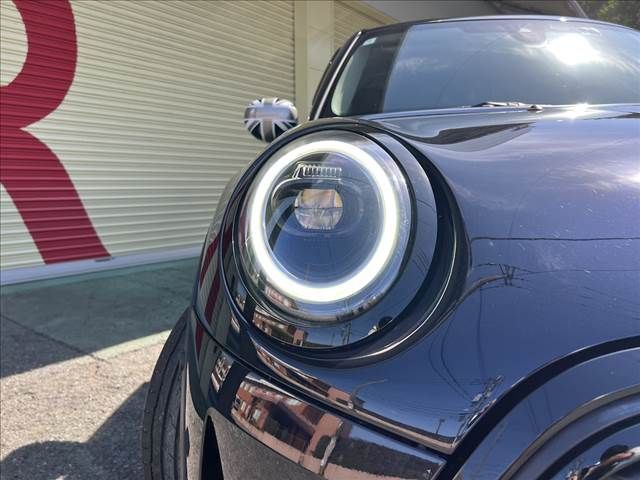 BMW MINI COOPER D 5DOOR 2024 Image 31