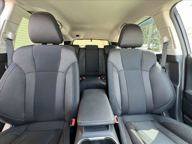 SUBARU LEGACY OUTBACK 2023 Image 31