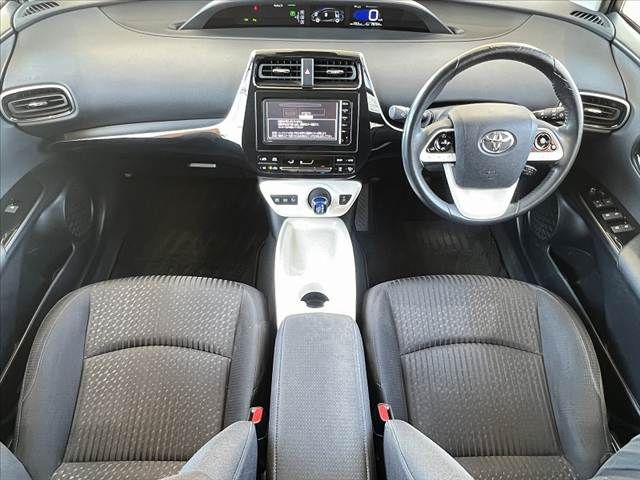 TOYOTA PRIUS 2016 Image 31