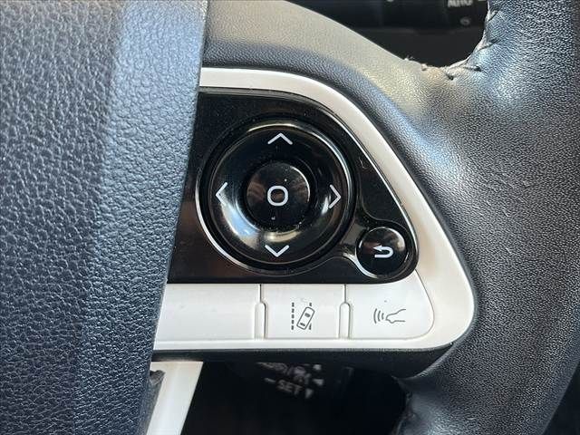 TOYOTA PRIUS 2016 Image 31