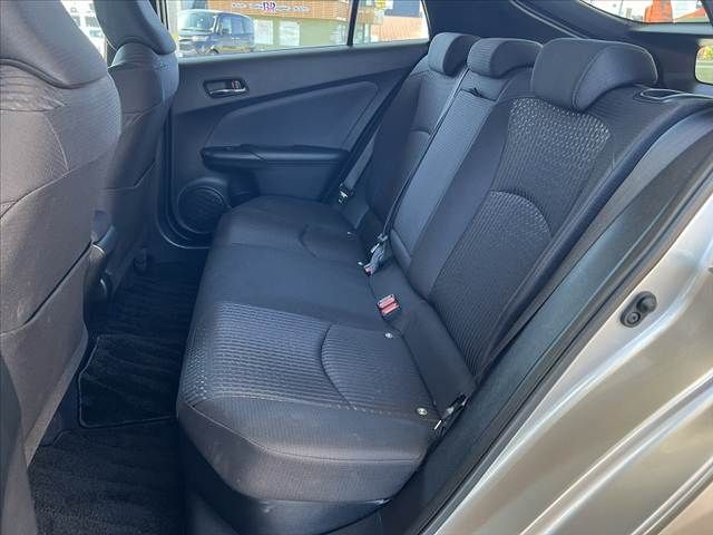 TOYOTA PRIUS 2016 Image 31