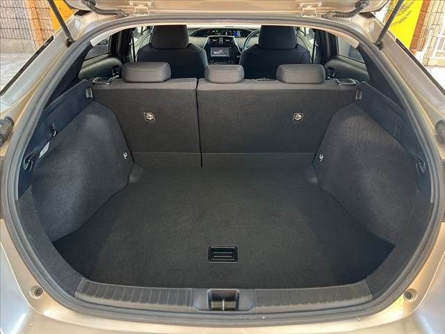 TOYOTA PRIUS 2016 Image 31