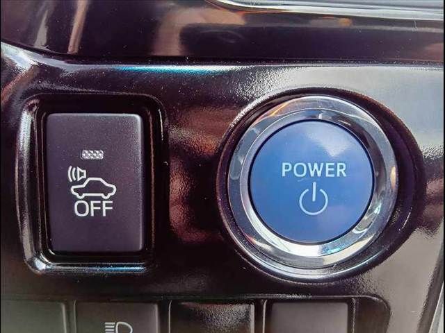 TOYOTA NOAH HYBRID 2016 Image 31