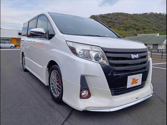 TOYOTA NOAH HYBRID 2016 Image 31