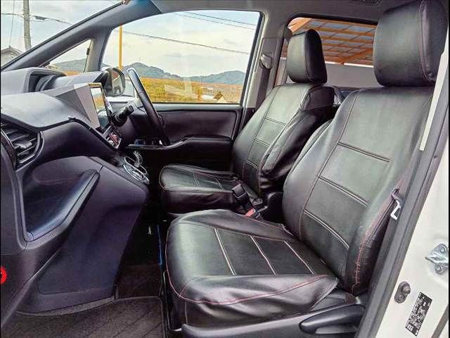 TOYOTA NOAH HYBRID 2016 Image 31