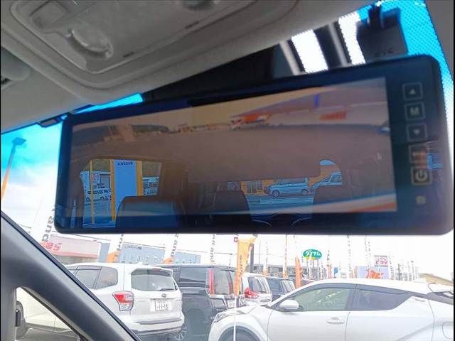 TOYOTA NOAH HYBRID 2016 Image 31