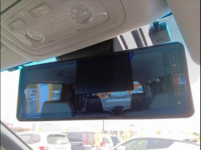 TOYOTA NOAH HYBRID 2016 Image 31