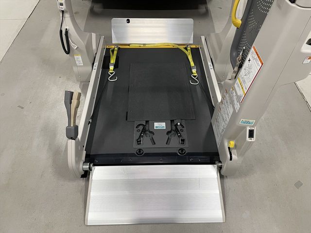 TOYOTA HIACE VAN 1.25T 2WD 2022 Image 31