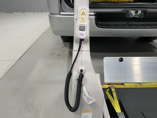 TOYOTA HIACE VAN 1.25T 2WD 2022 Image 31