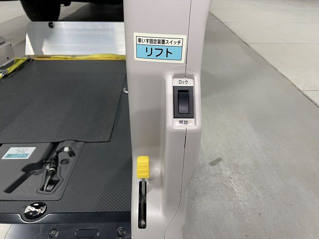 TOYOTA HIACE VAN 1.25T 2WD 2022 Image 31