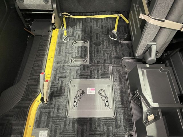 TOYOTA HIACE VAN 1.25T 2WD 2022 Image 31