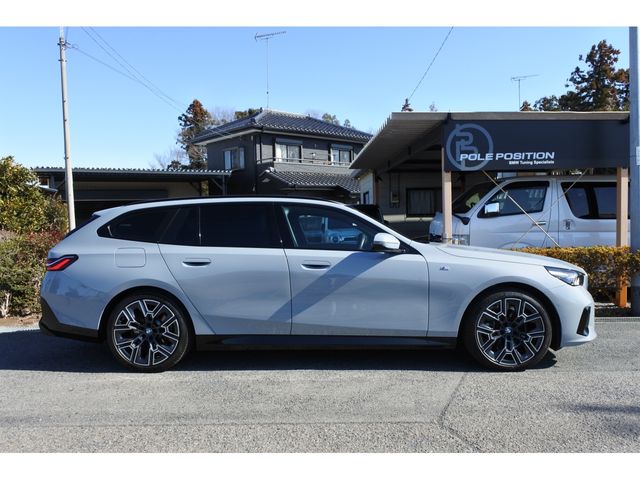 BMW 5SERIES TOURING 2025 Image 31