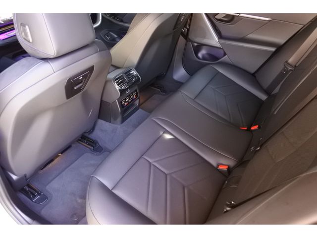 BMW 5SERIES TOURING 2025 Image 31